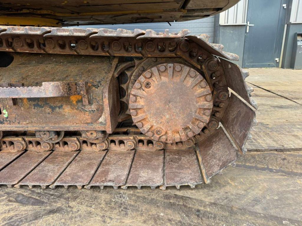 Caterpillar 319DL Photo 9