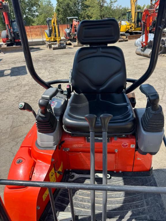 Kubota U17-3 Photo 7