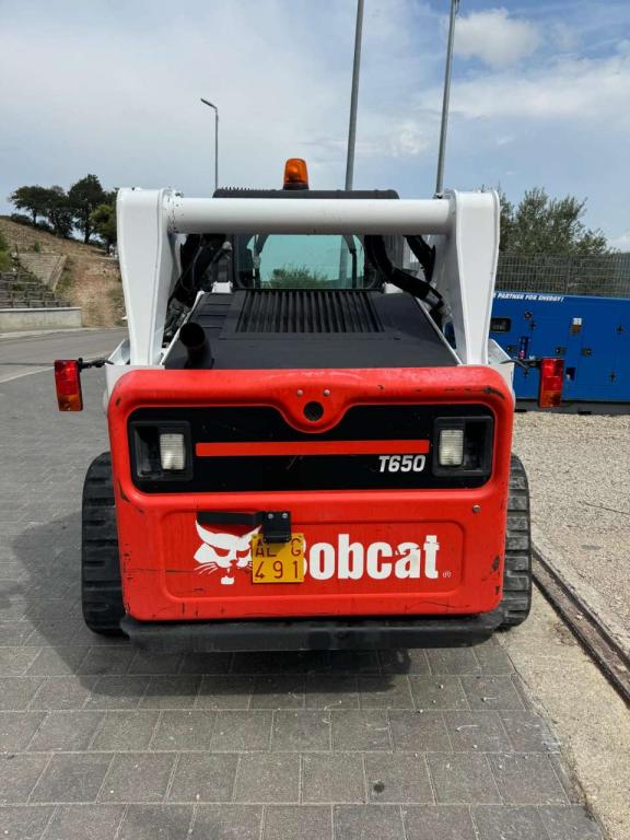 Bobcat T650 Photo 2
