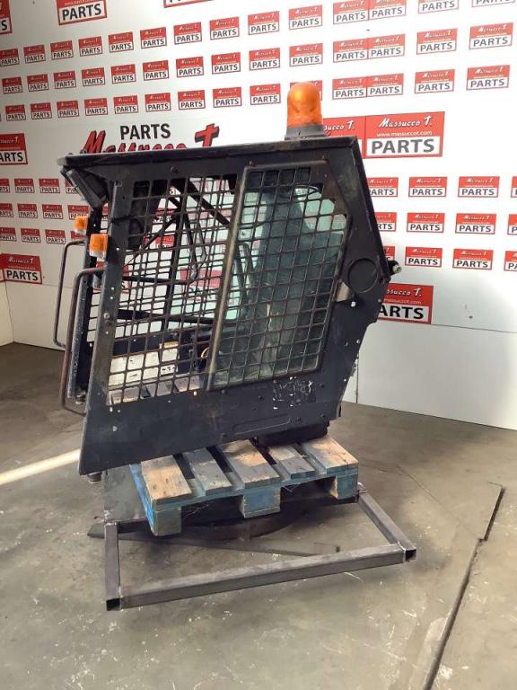 Cabine pour Bobcat 753 Photo 2