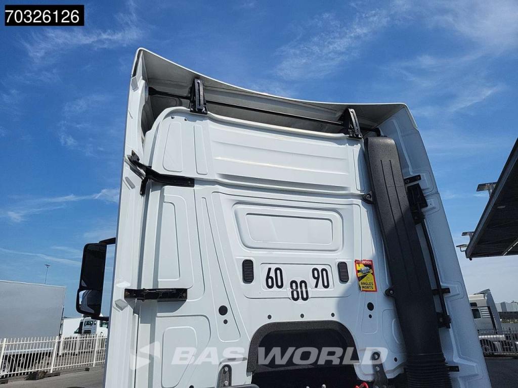 Mercedes-Benz Actros 1842 4X2 StreamSpace Automatic Photo 11