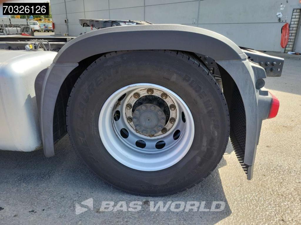 Mercedes-Benz Actros 1842 4X2 StreamSpace Automatic Photo 17