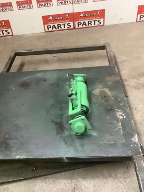 Piston stabilisateur pour Merlo P28.8 Photo 3