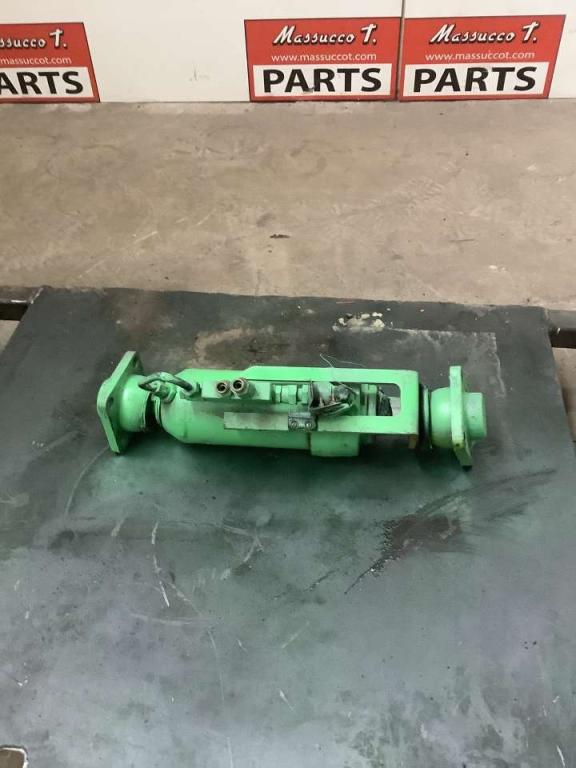 Piston stabilisateur pour Merlo P28.8 Photo 4