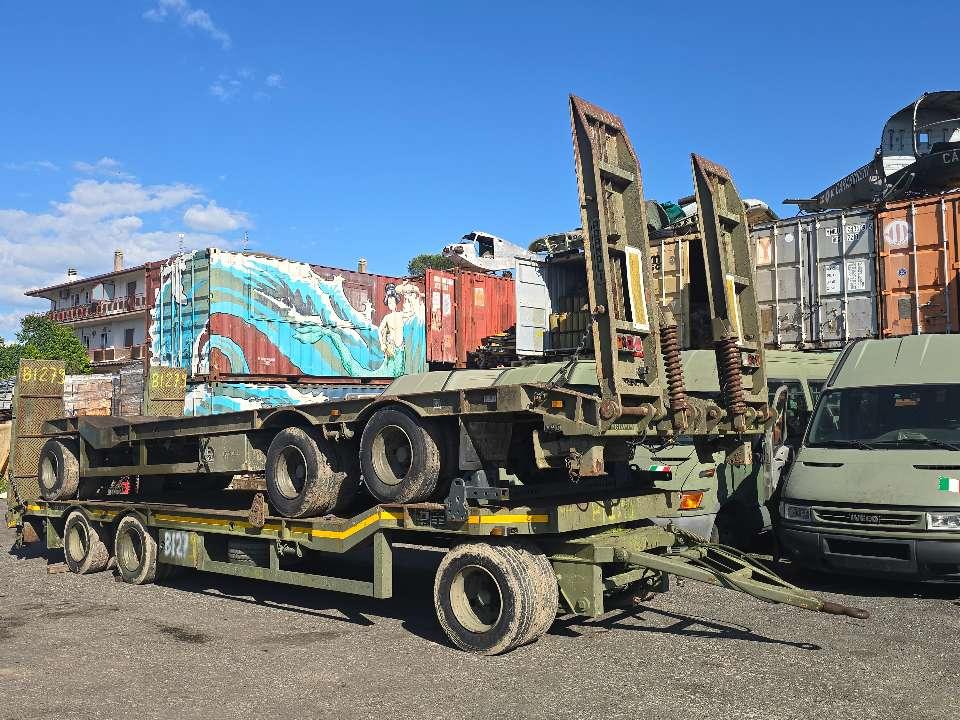 Adamoli ex militare Photo 3