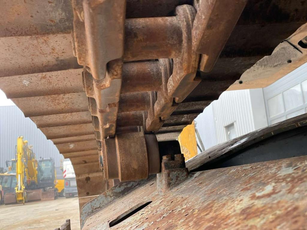 Liebherr R926LC Photo 22