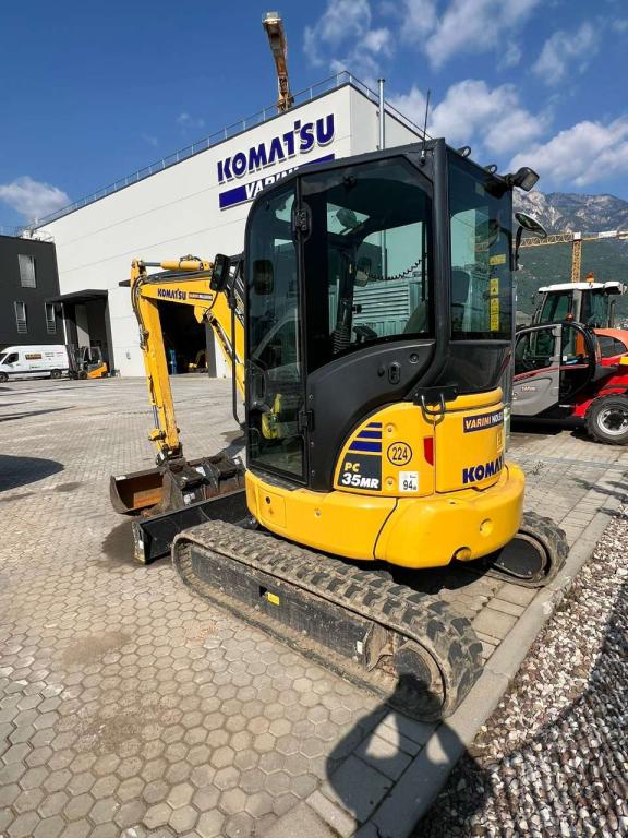 Komatsu PC35MR-5 Photo 2