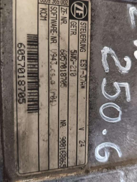 ZF 5WG 210 Photo 2