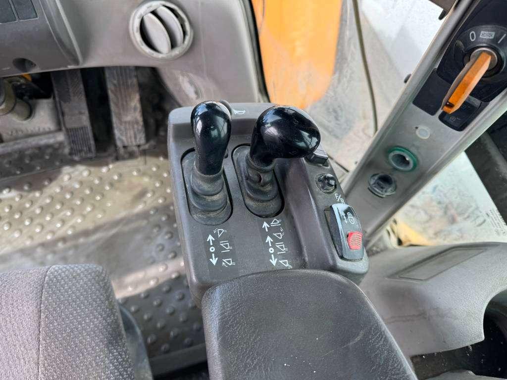 Volvo L180G - German Machine / Weight System Photo 10