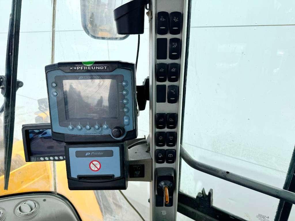 Volvo L180G - German Machine / Weight System Photo 12