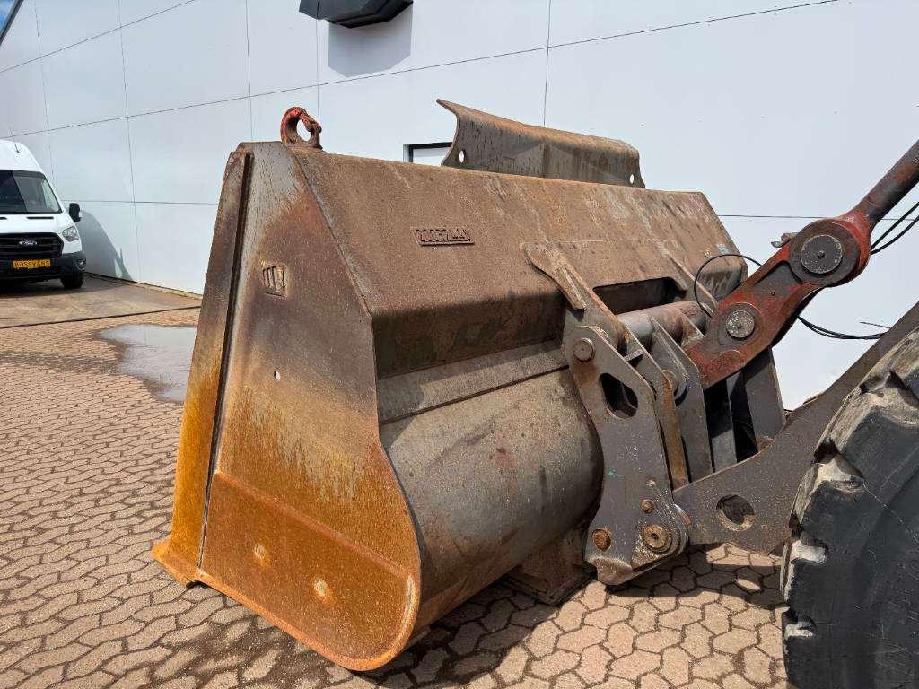 Volvo L180G - German Machine / Weight System Photo 15