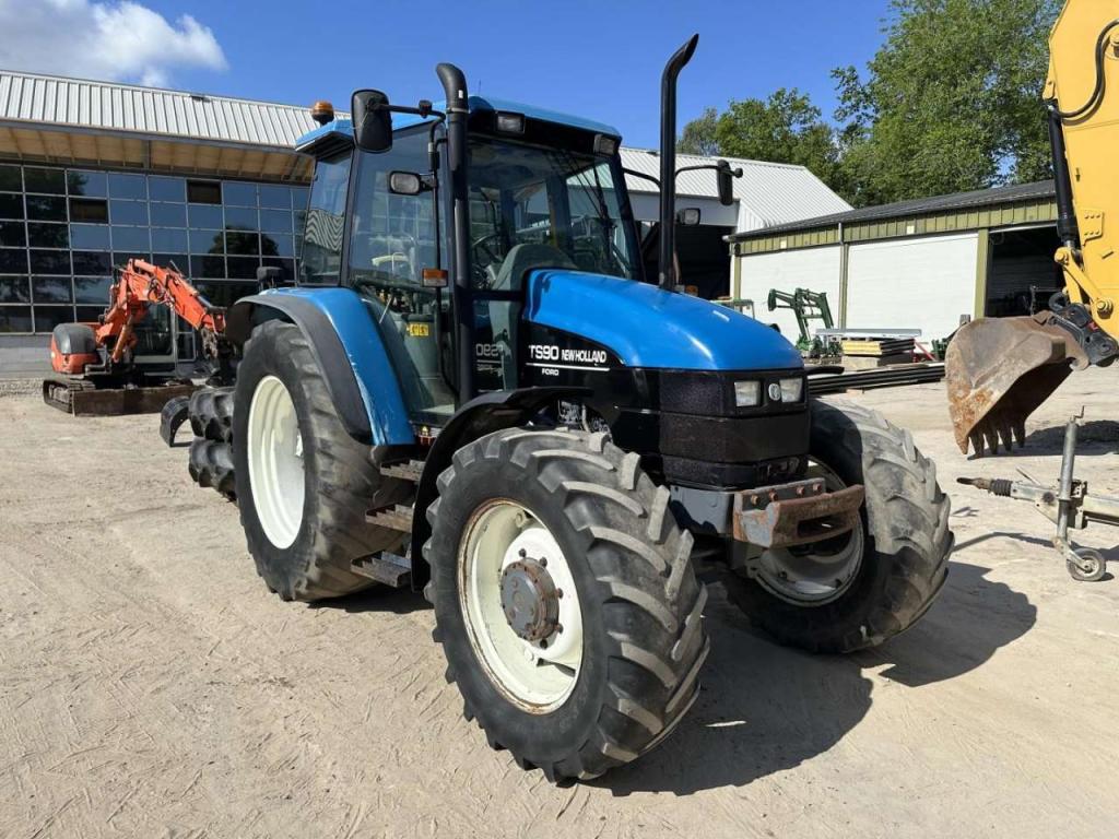 New Holland TS 90 Photo 3