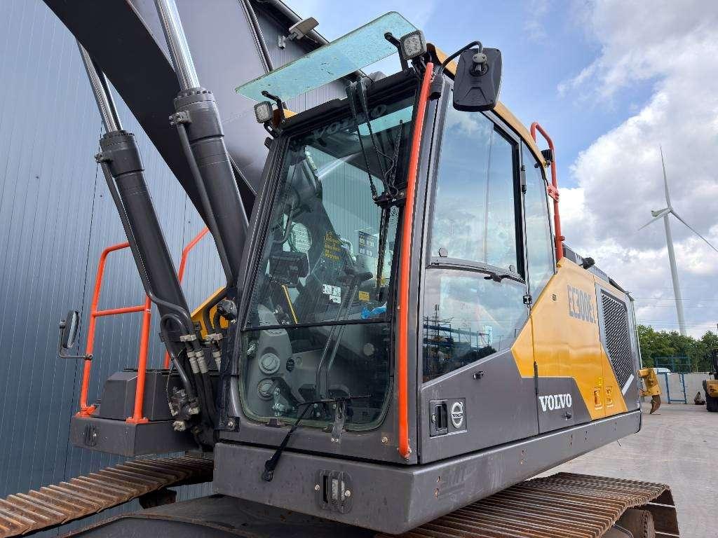 Volvo EC300E L | Only 2000 Hours! Photo 7