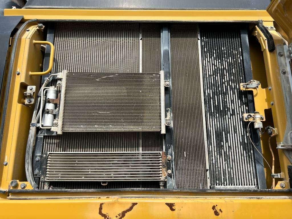 Caterpillar 352F Photo 16