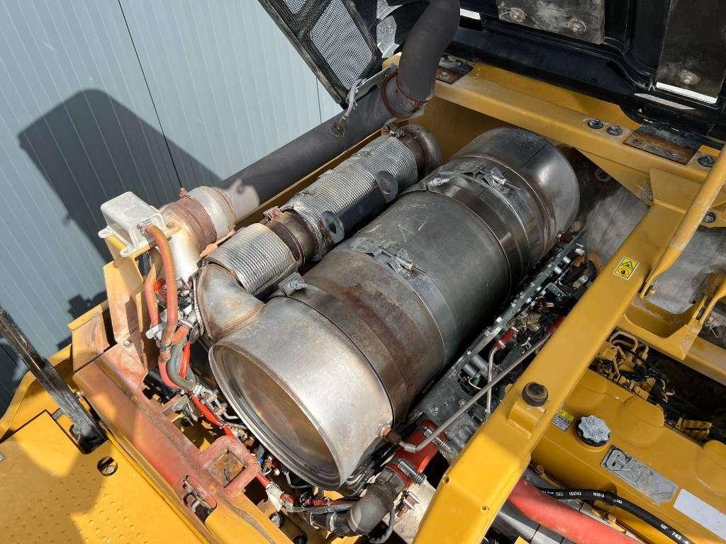 Caterpillar 352F Photo 29