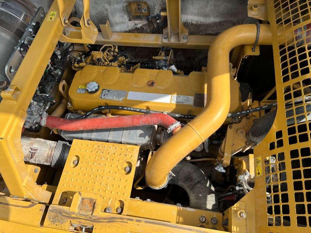 Caterpillar 352F Photo 30