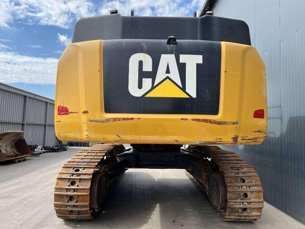 Caterpillar 352F Photo 4