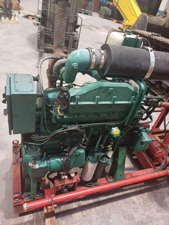 Volvo Penta TWD610V Photo 6