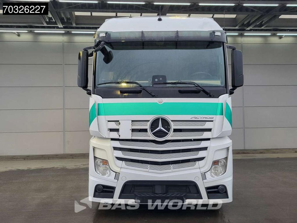 Mercedes-Benz Actros 1842 4X2 StreamSpace Mega Photo 3