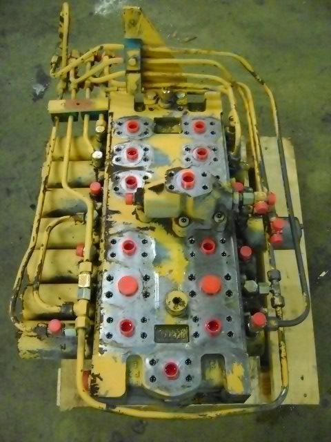 Distributeur hydraulique pour Liebherr 902 Photo 4