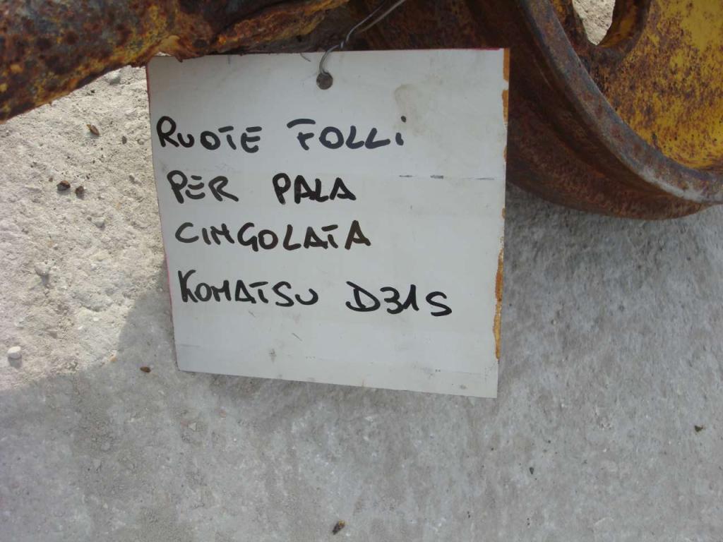 Roue folle pour Komatsu D31S Photo 3