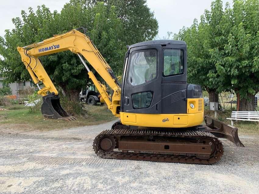 Komatsu PC 78MR-6 Photo 6