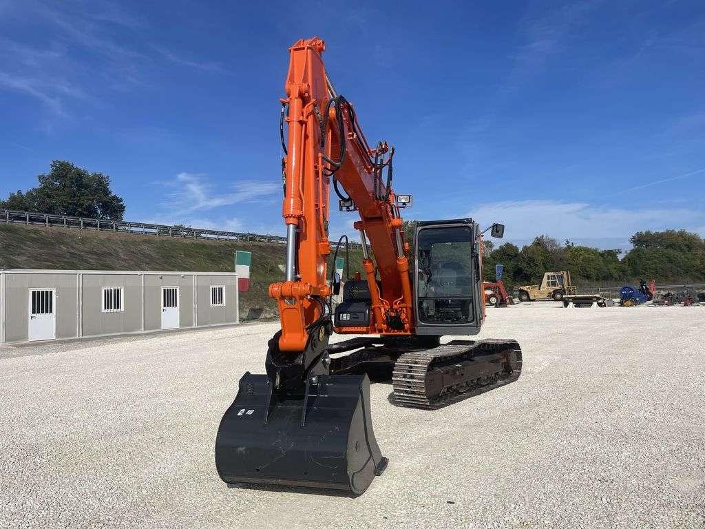 Hitachi zx 130 Photo 3