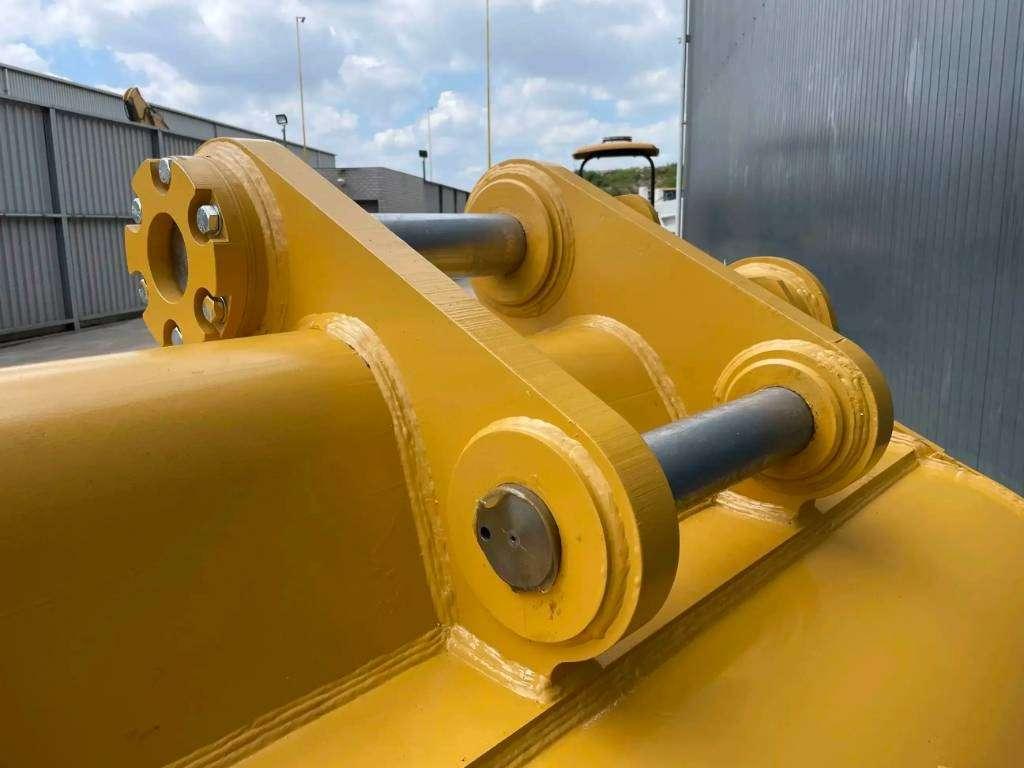 Caterpillar 352 - UB Photo 27