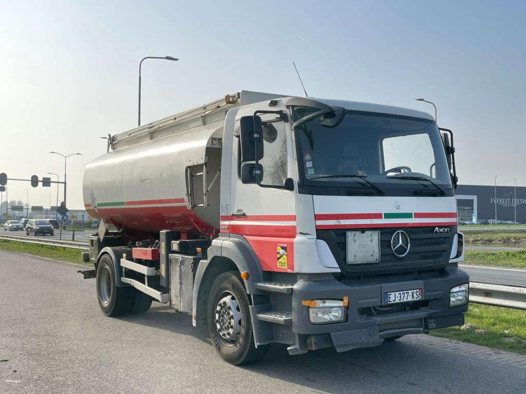 Mercedes-Benz 1829 Axor Photo 7