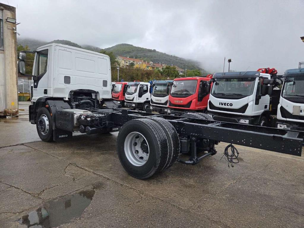 Iveco EUROCARGO 180-250 Photo 11