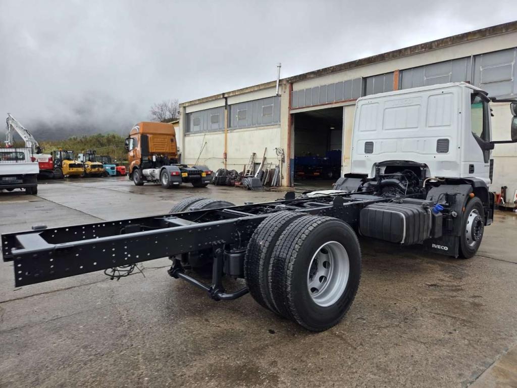Iveco EUROCARGO 180-250 Photo 21