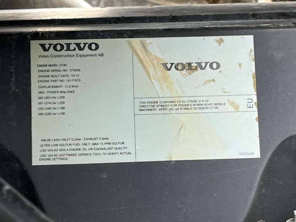 Volvo L180G Photo 18