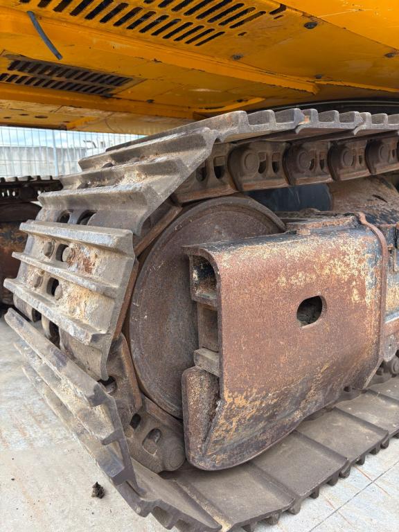 JCB JS235 Photo 12
