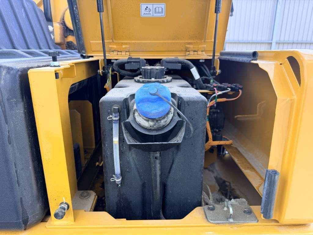 Caterpillar 326 07H SLR - 18m Super Long Reach Photo 22