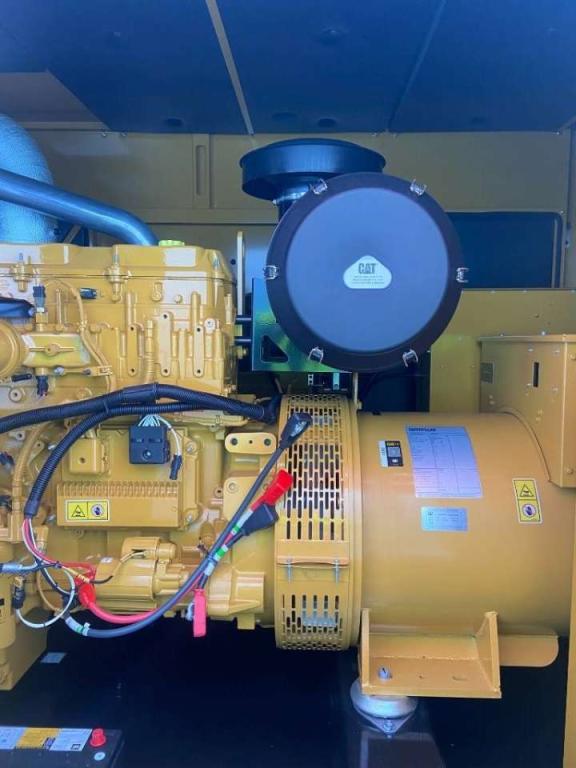 Caterpillar DE550GC - 550 kVA Stand-by Generator - DPX-18221 Photo 9