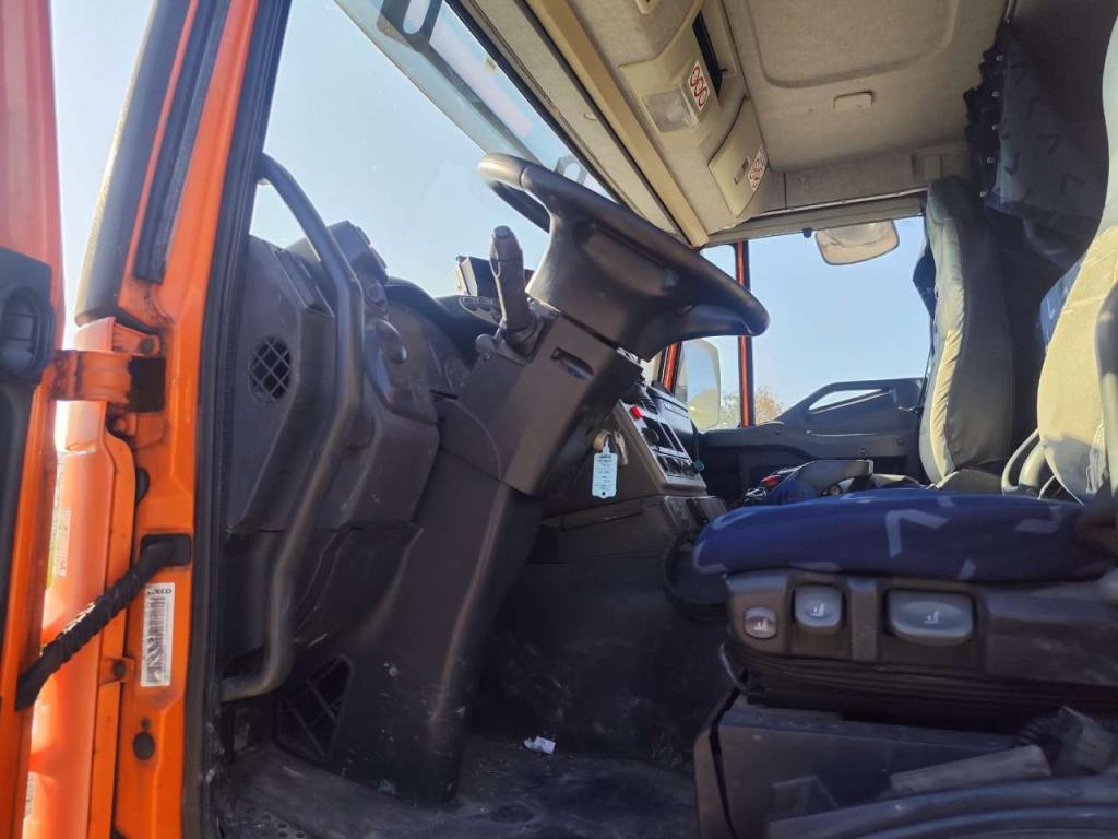Iveco STRALIS 260S42 Photo 8