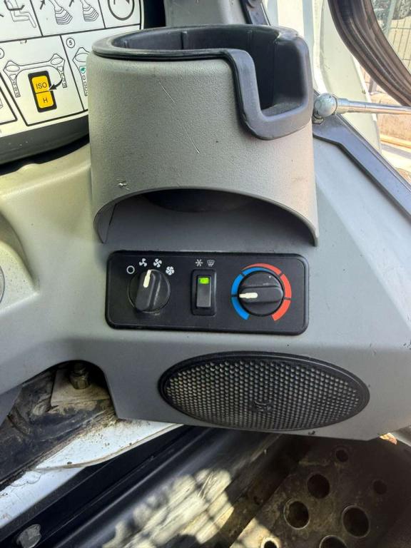 Bobcat S770 Photo 8