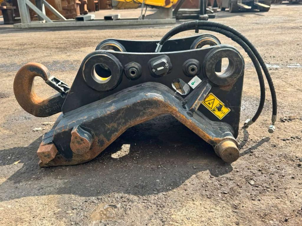 Caterpillar Quick coupler CW 20 H.4.N Photo 8