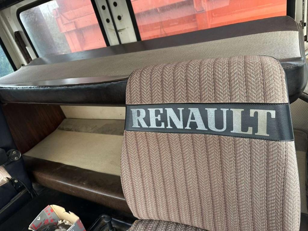 Renault R420 Photo 17
