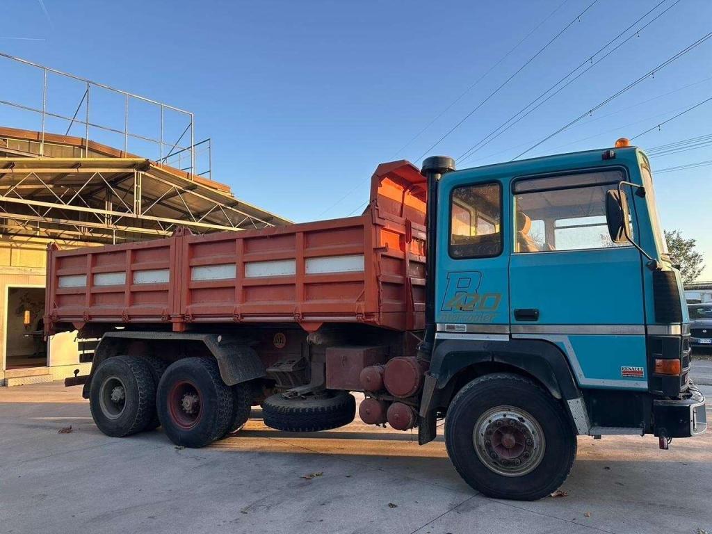 Renault R420 Photo 2