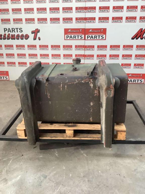 SERBATOIO CARBURANTE PER IVECO 260/330 F 35 Réservoir Photo 1