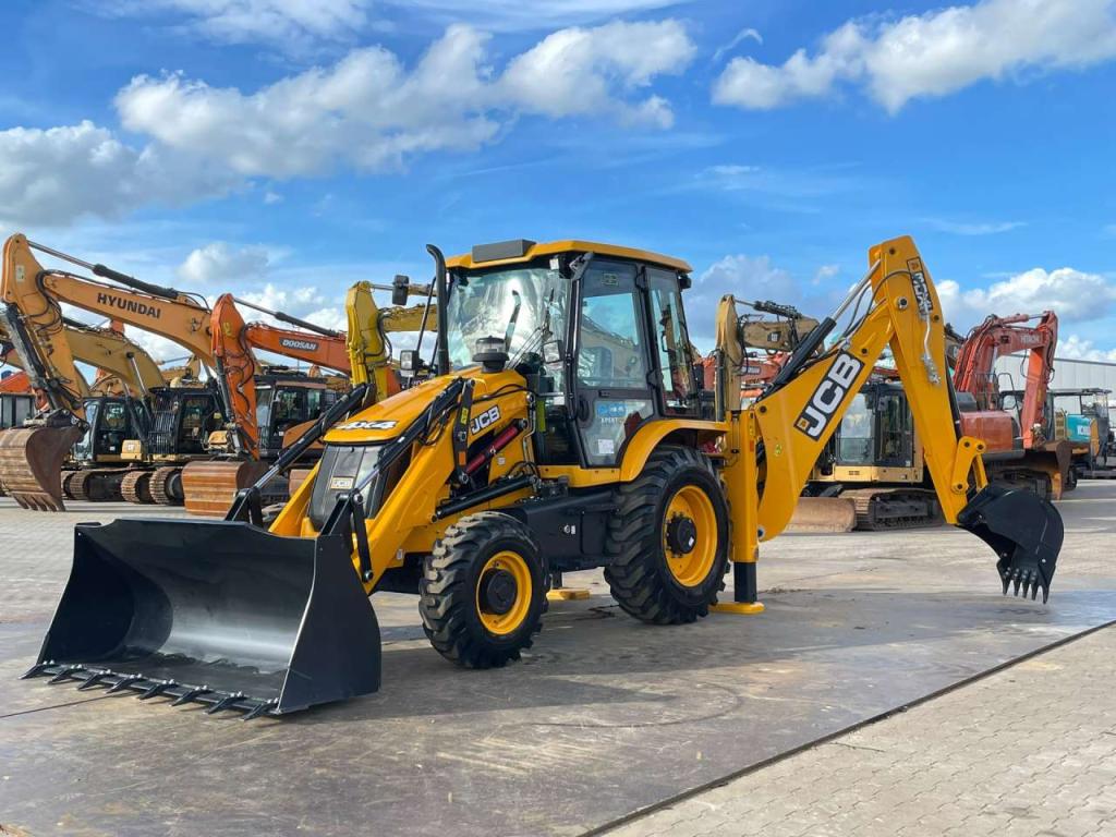 JCB 3DX 4WD hammerlines Photo 10