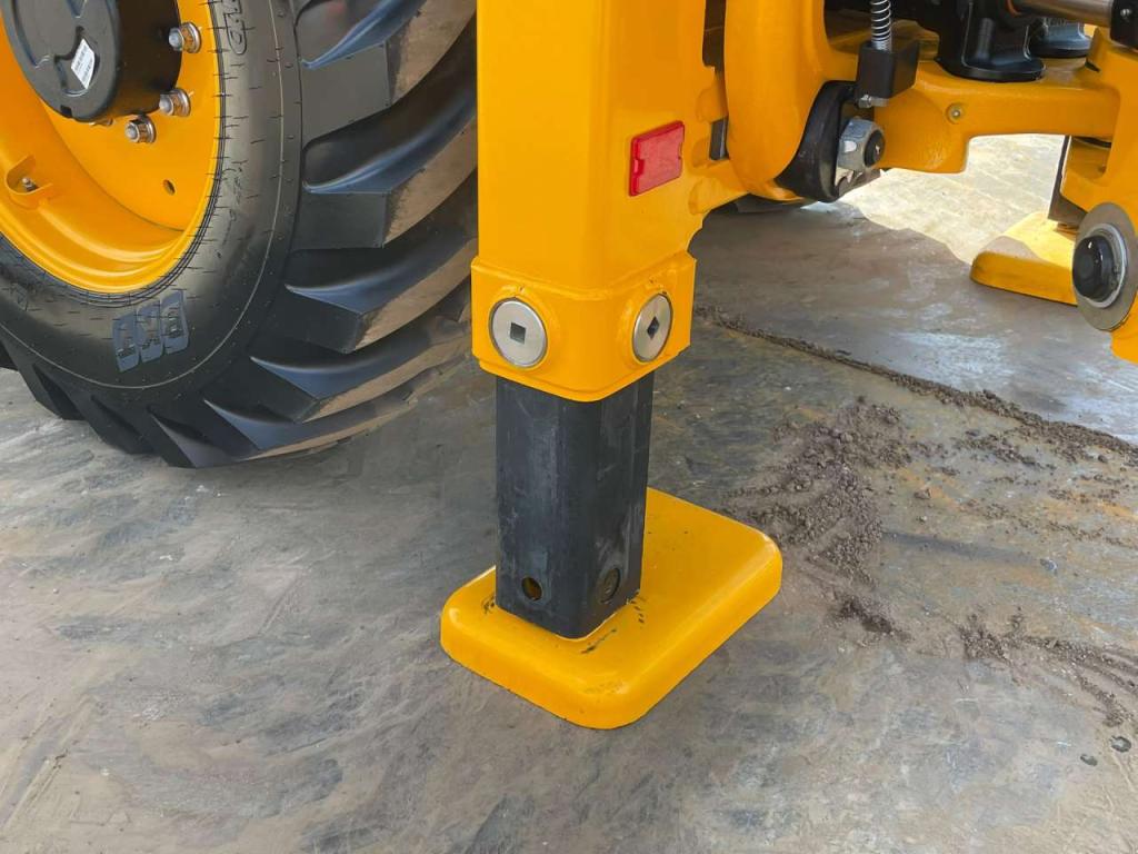 JCB 3DX 4WD hammerlines Photo 19