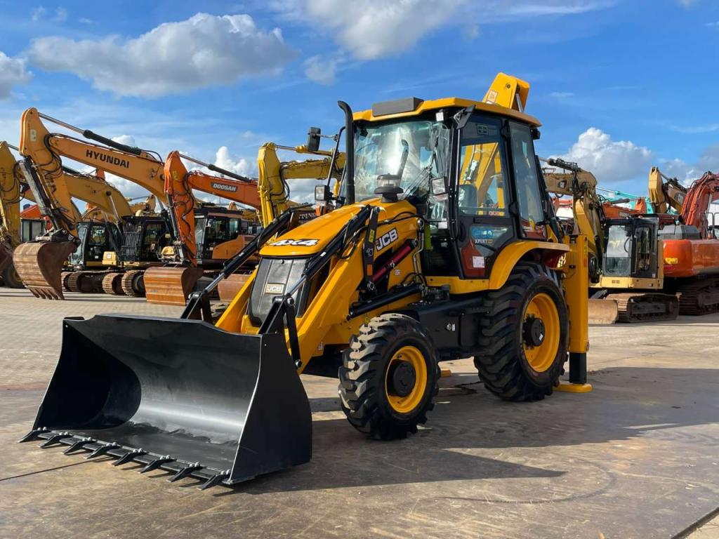 JCB 3DX 4WD hammerlines Photo 2