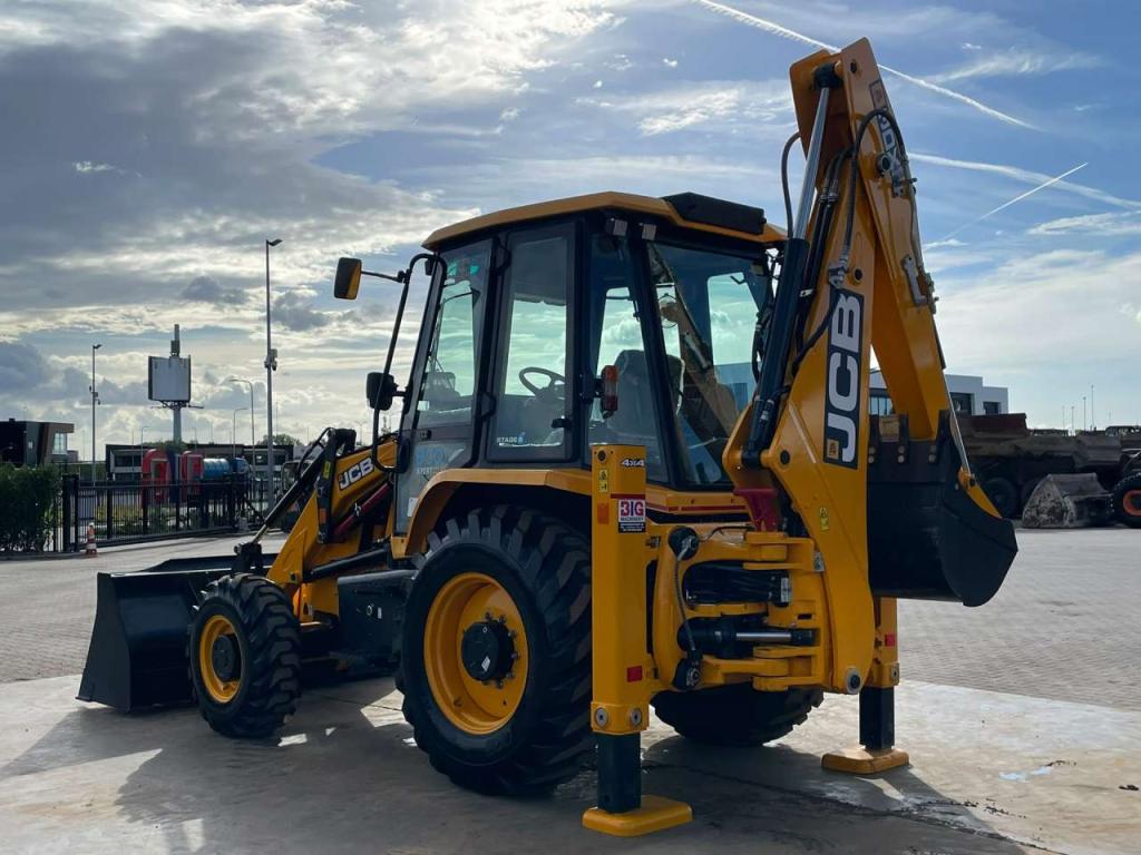 JCB 3DX 4WD hammerlines Photo 3
