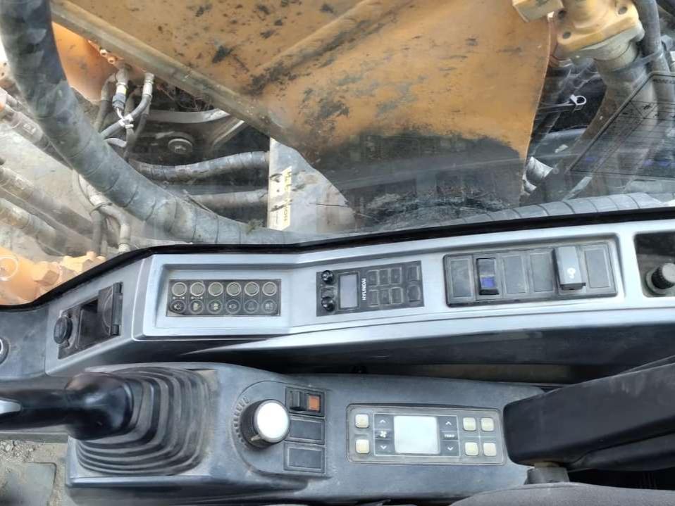 Hyundai Robex 220NLC-9A Photo 20