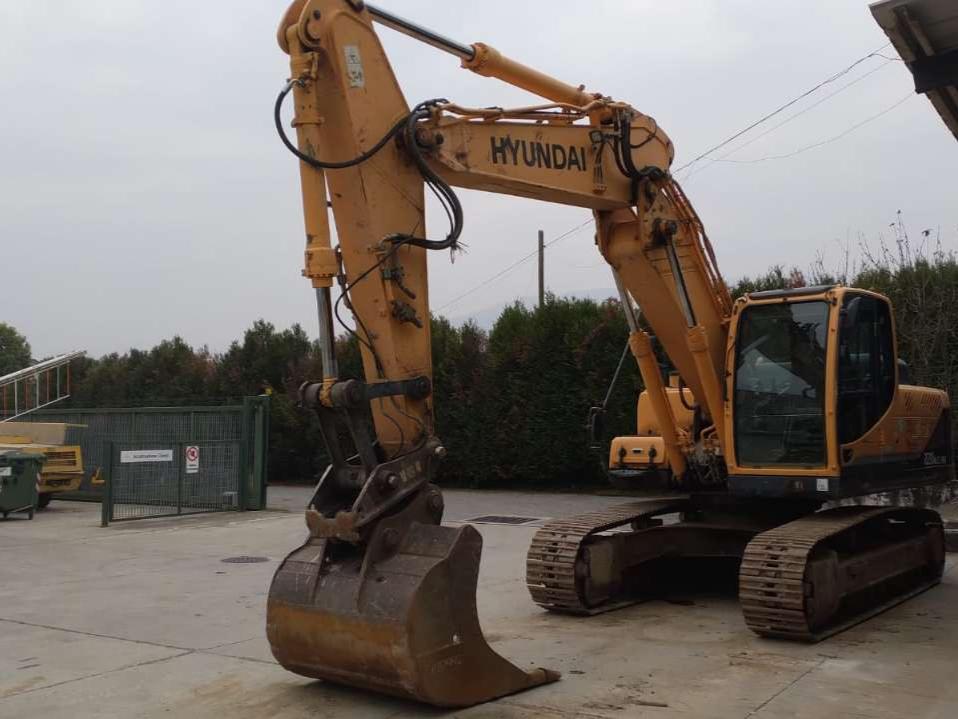 Hyundai Robex 220NLC-9A Photo 3