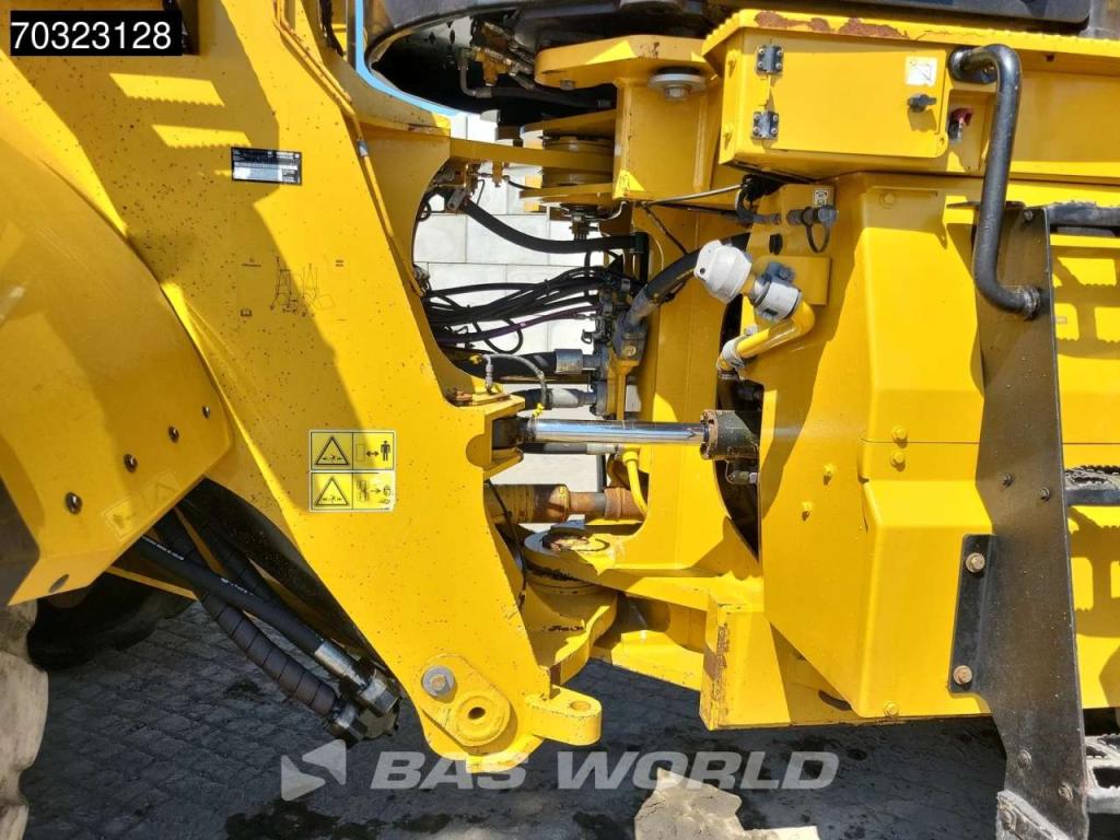 Caterpillar 982 M Photo 21