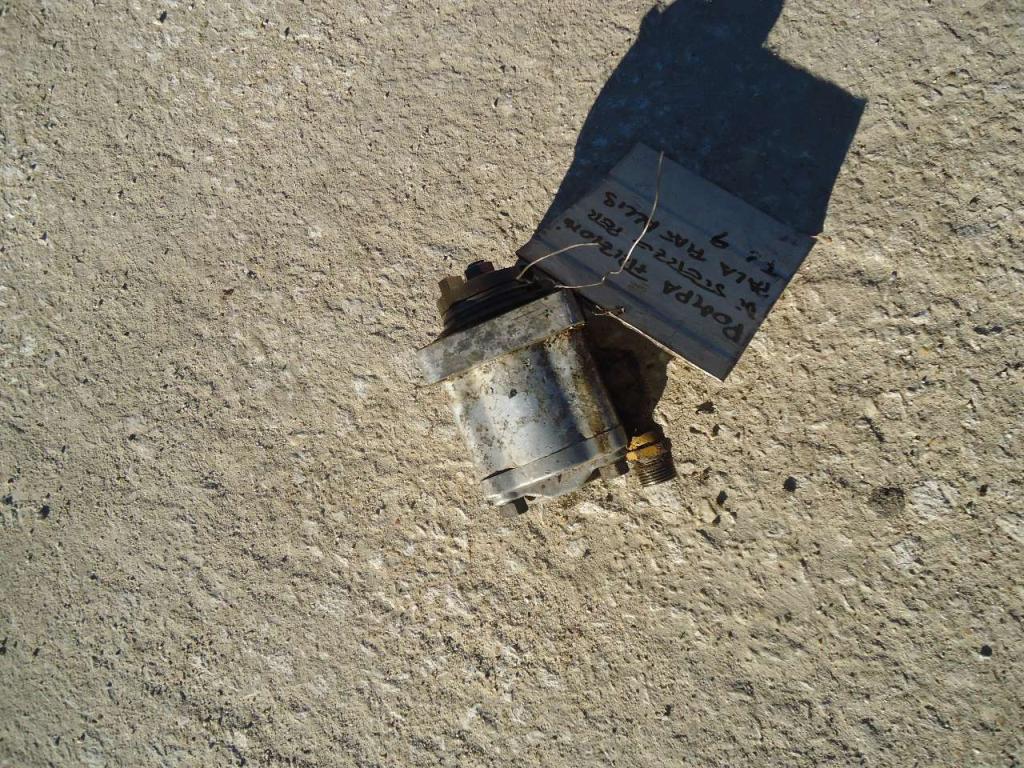 Pompe hydraulique d'embrayage de direction pour Fiat Allis FL9 Photo 1