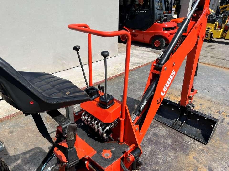 Kubota B2231 Photo 16